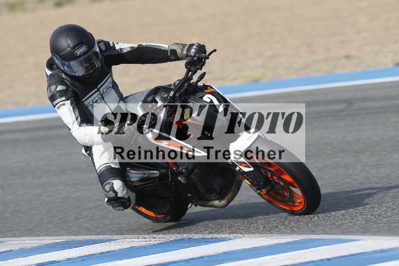 /Archiv-2024/02 29.01.-02.02.2024 Moto Center Thun Jerez/Gruppe gruen-green/2